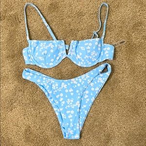 NWOT SHEIN blue flower underwire bikini